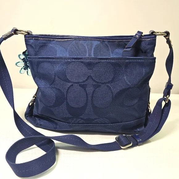 Authentic Navy Blue Coach Crossbody Bag - Picture 2 of 11